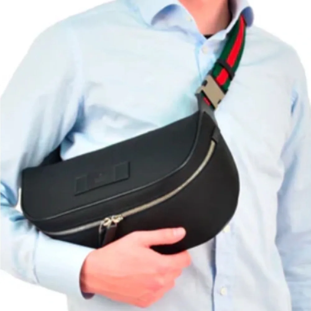 Authentic Gucci Black Techno Canvas Belt Bag✨ - Picture 3 of 15